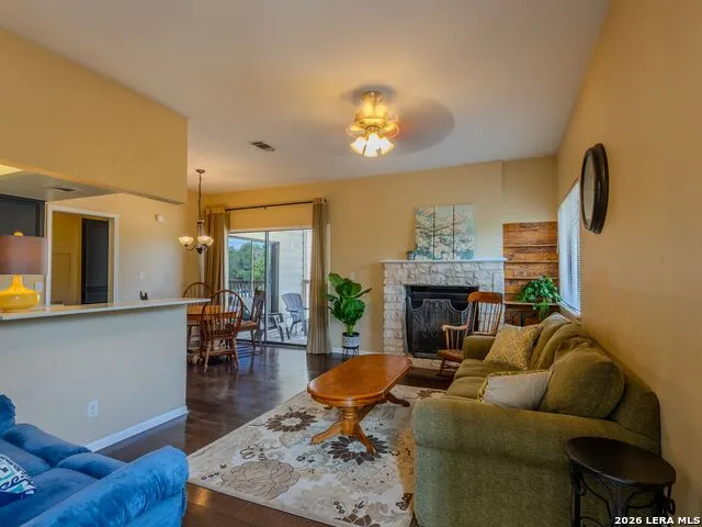1013 Chestnut St #C4 San Marcos, TX 78666