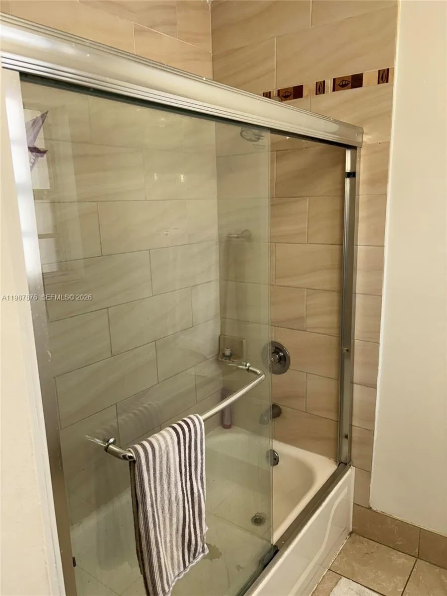 2050 NE 140th St #12 North Miami Beach, FL 33181