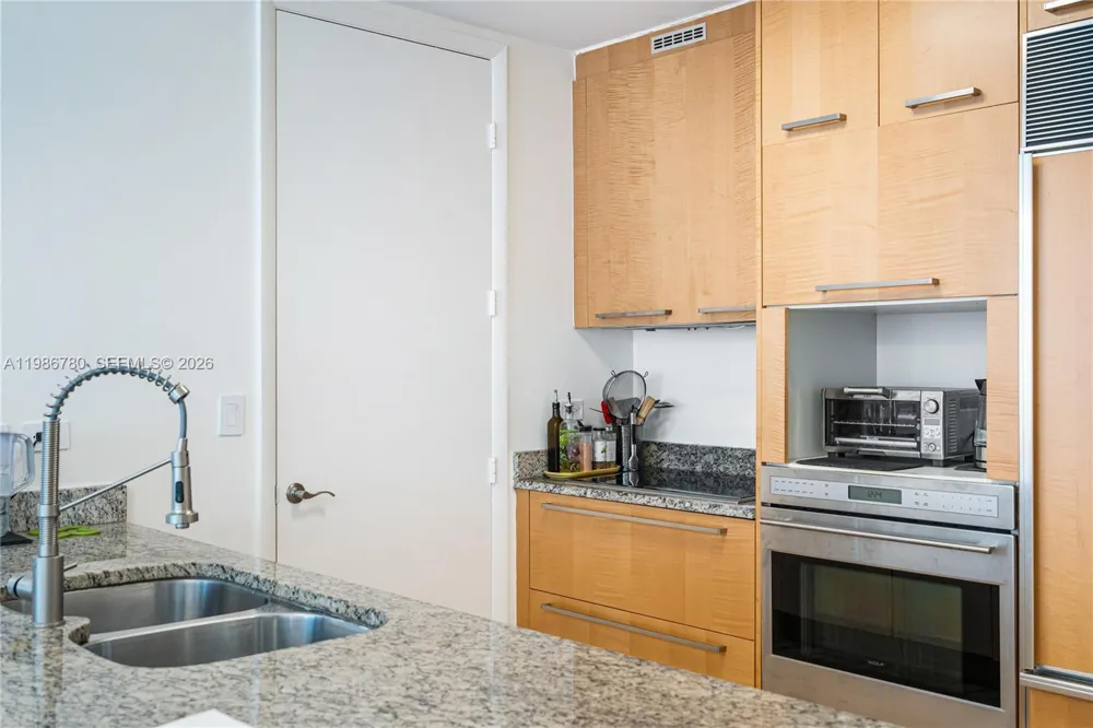 16001 Collins Ave #3002 Sunny Isles Beach, FL 33160