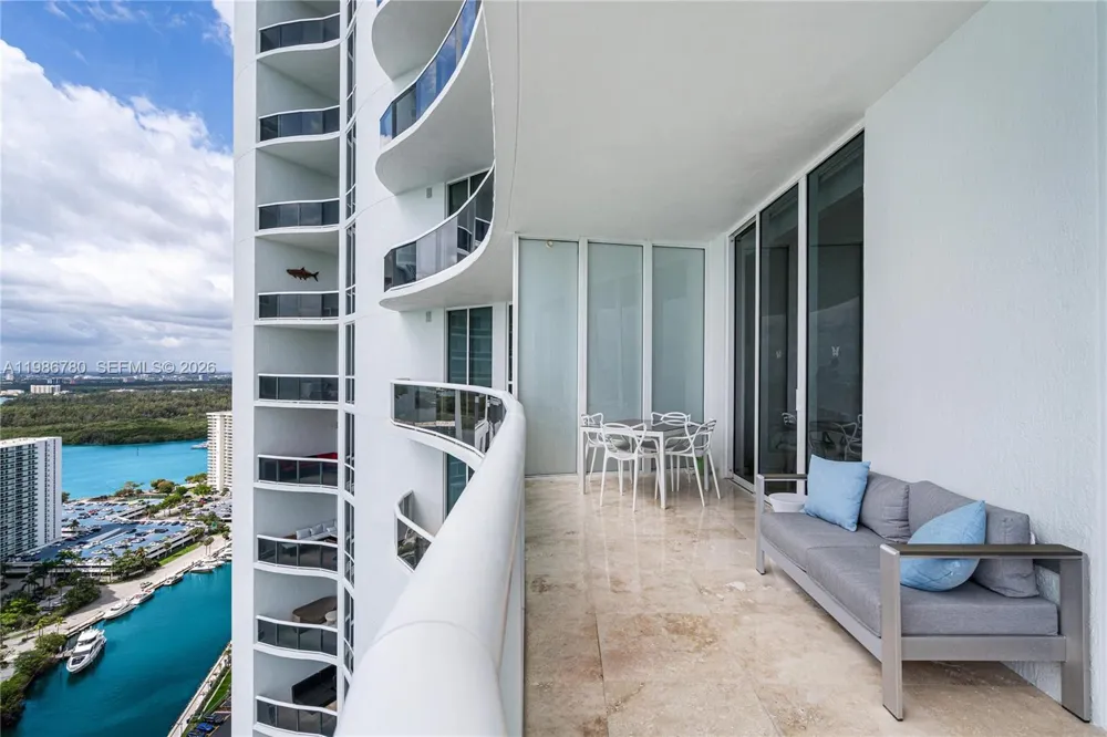16001 Collins Ave #3002 Sunny Isles Beach, FL 33160