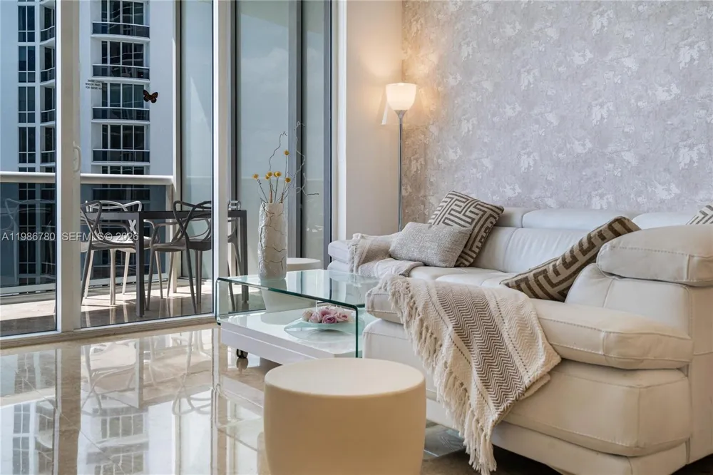 16001 Collins Ave #3002 Sunny Isles Beach, FL 33160