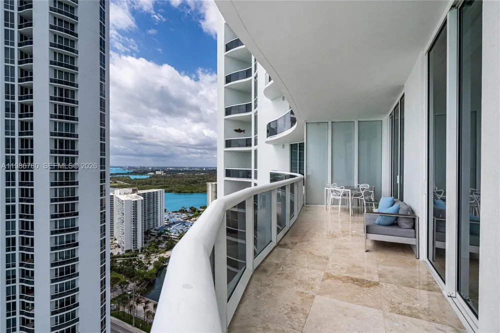 16001 Collins Ave #3002 Sunny Isles Beach, FL 33160