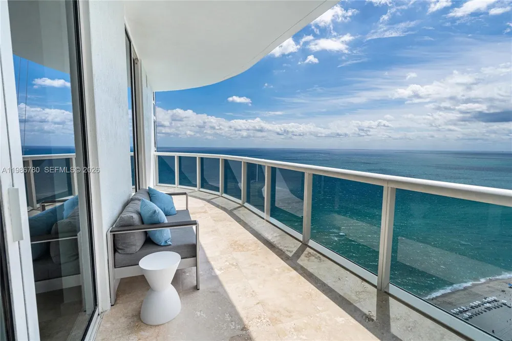 16001 Collins Ave #3002 Sunny Isles Beach, FL 33160