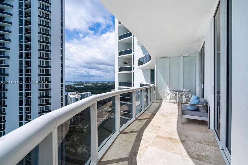 16001 Collins Ave #3002 Sunny Isles Beach, FL 33160