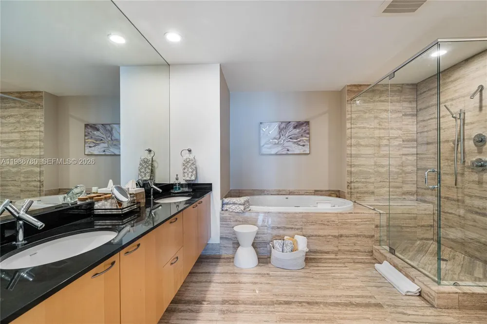 16001 Collins Ave #3002 Sunny Isles Beach, FL 33160