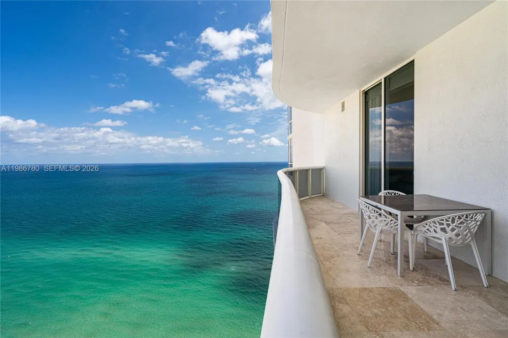 16001 Collins Ave #3002 Sunny Isles Beach, FL 33160
