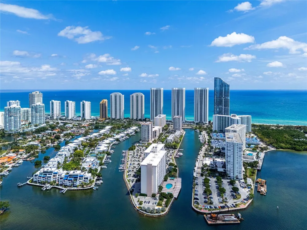 16001 Collins Ave #3002 Sunny Isles Beach, FL 33160