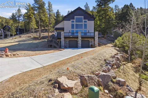 1015 Locklin Way