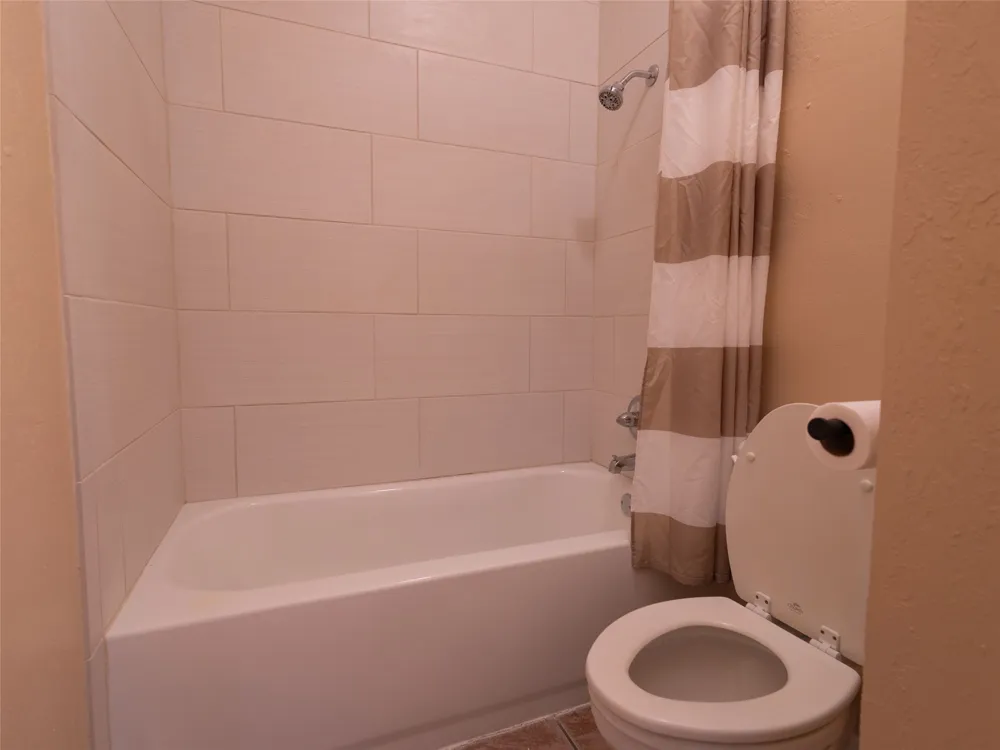 1013 Chestnut Street #4 San Marcos, TX 78666