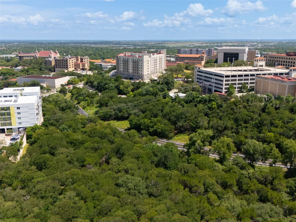 1013 Chestnut Street #4 San Marcos, TX 78666