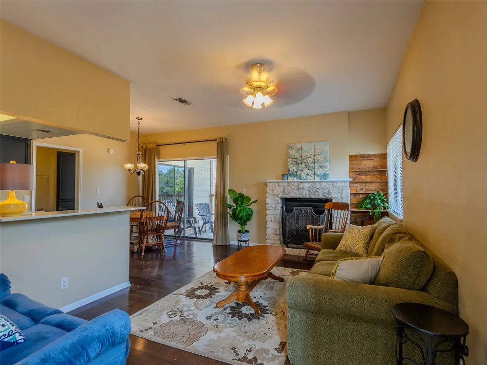 1013 Chestnut Street #4 San Marcos, TX 78666