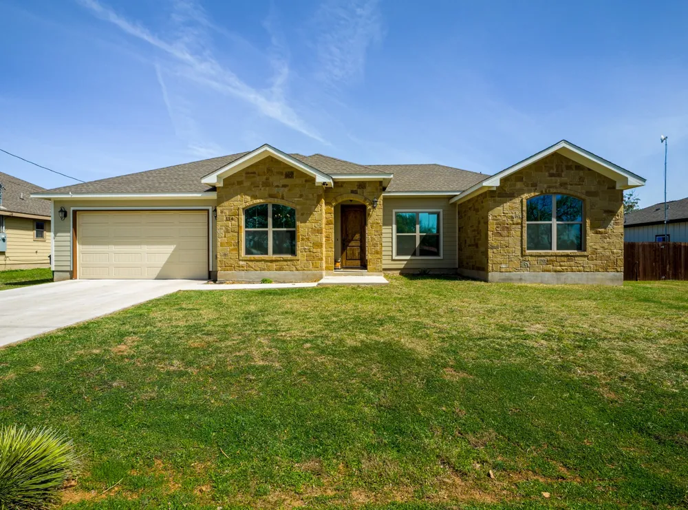 114 Norwood Drive Granite Shoals, TX 78654