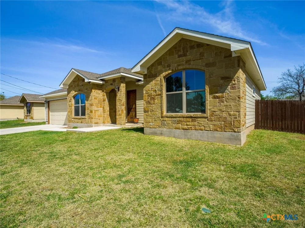 114 Norwood Drive Granite Shoals, TX 78654