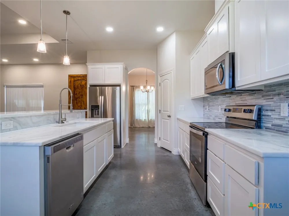114 Norwood Drive Granite Shoals, TX 78654