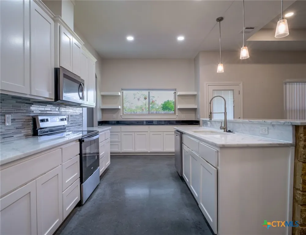 114 Norwood Drive Granite Shoals, TX 78654