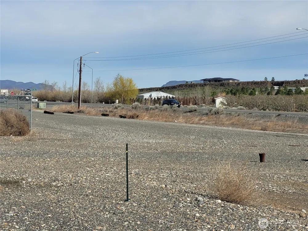 608 Poplar Way SW Mattawa, WA 99349