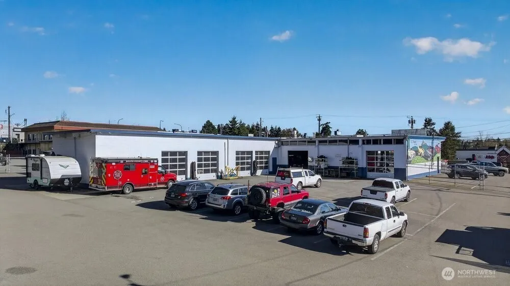 4829 196th Street SW Lynnwood, WA 98036