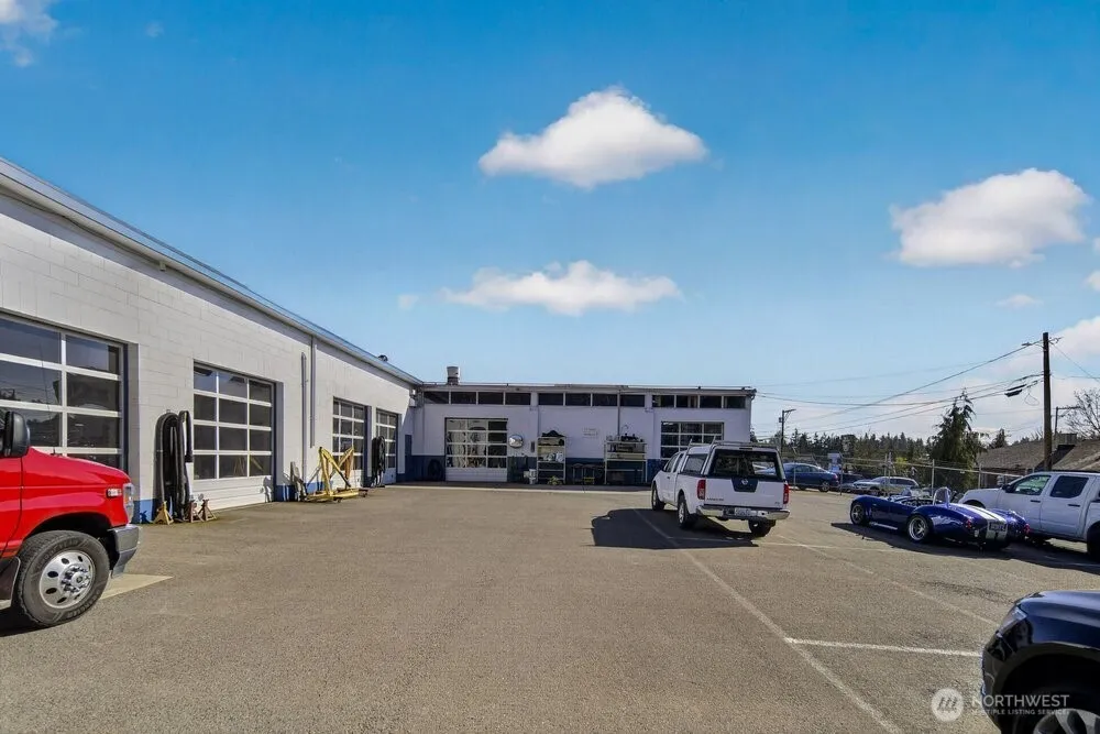 4829 196th Street SW Lynnwood, WA 98036