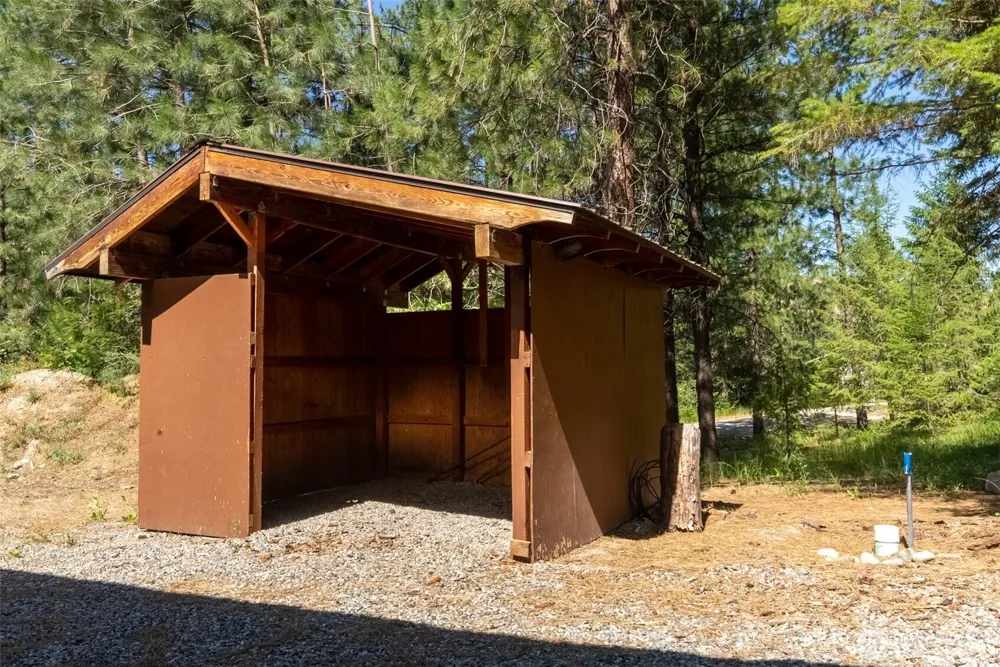 15 Howerton Road Twisp, WA 98856
