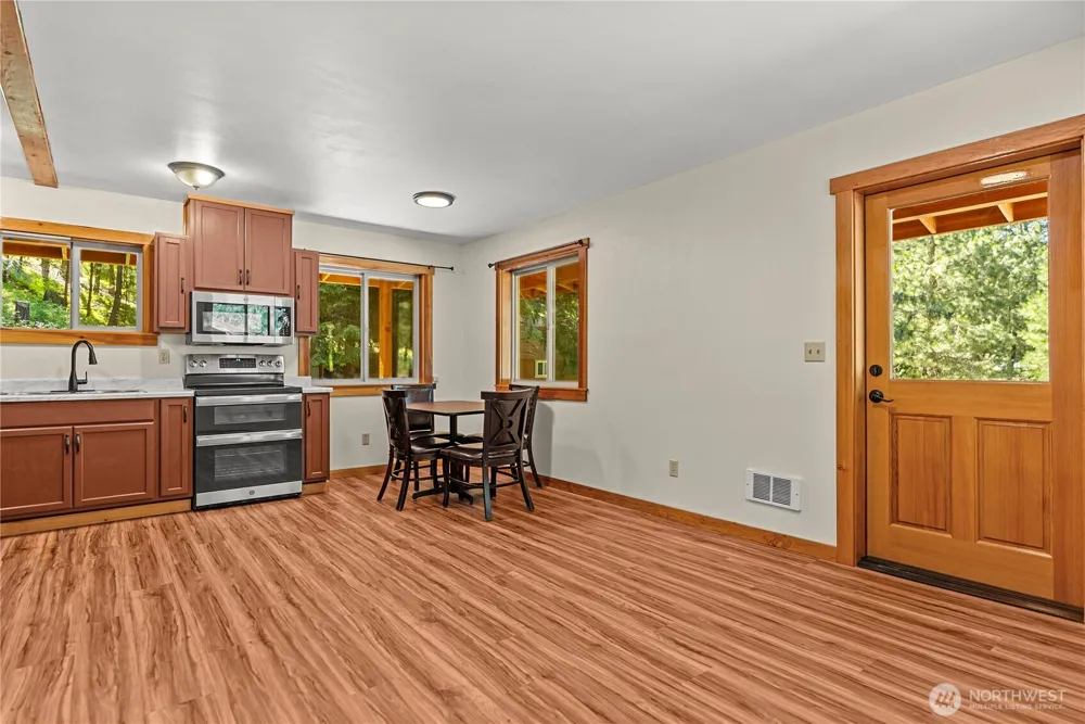 15 Howerton Road Twisp, WA 98856