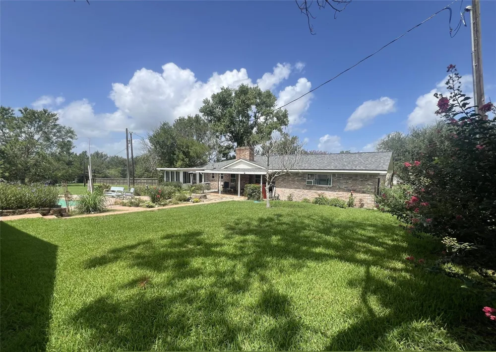 2144 Wendt Road Bellville, TX 77418