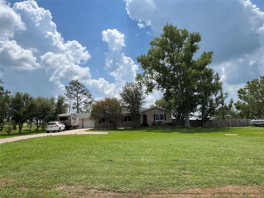 2144 Wendt Road Bellville, TX 77418