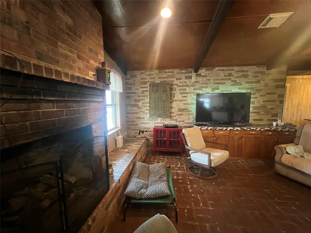 2144 Wendt Road Bellville, TX 77418