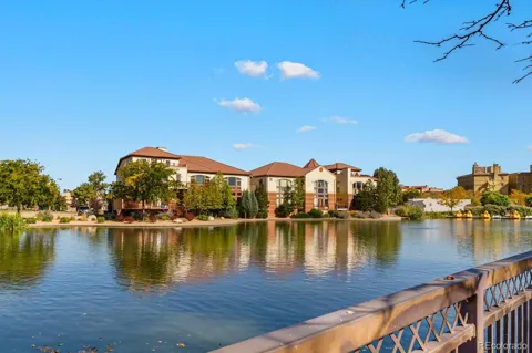 231 W Riverwalk #231