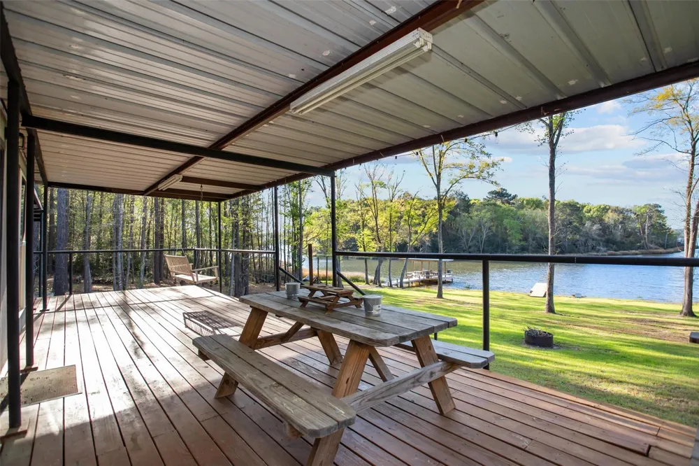 600 Pine Island Cove Road Grapeland, TX 75844