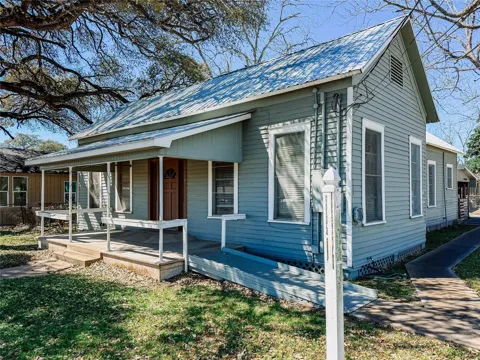 1404 Fannin Street