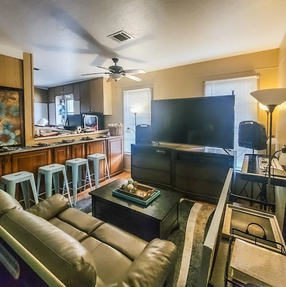 1404 Fannin Street Columbus, TX 78934