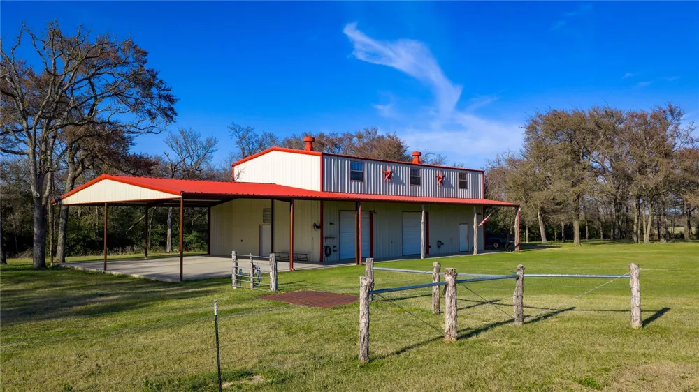 1728 Cr 384 Marquez, TX 77865