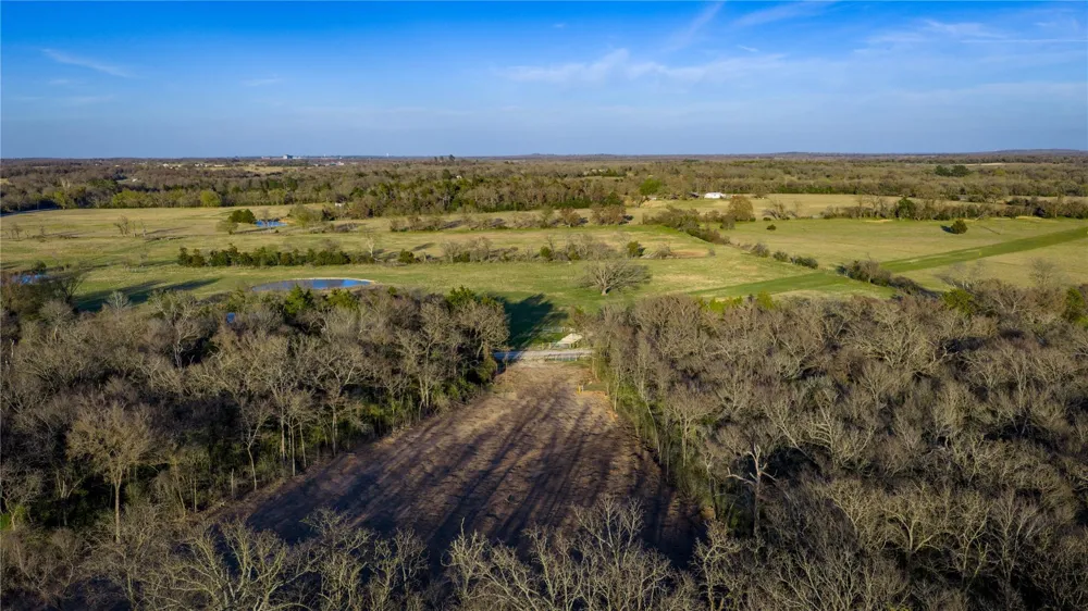 1728 Cr 384 Marquez, TX 77865