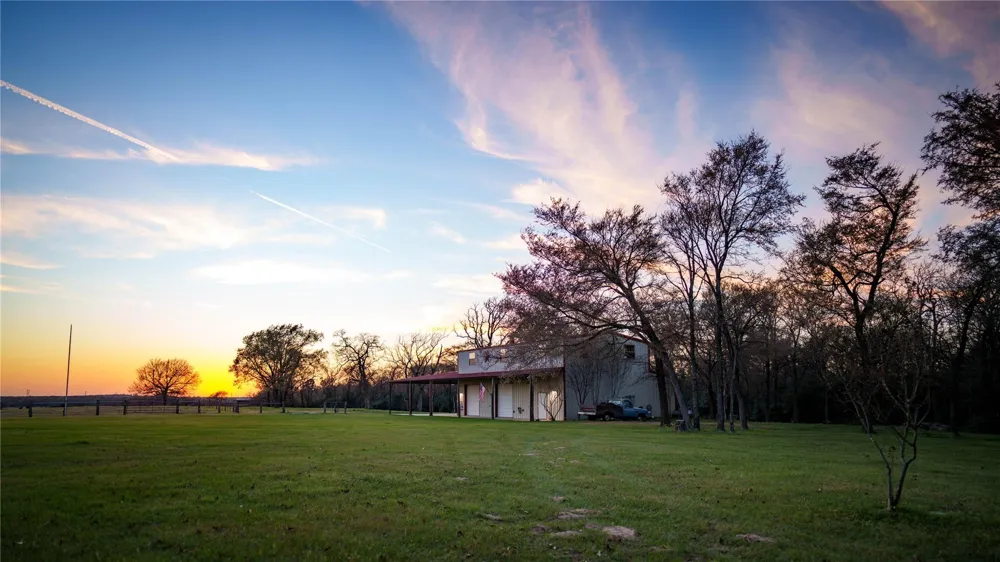 1728 Cr 384 Marquez, TX 77865