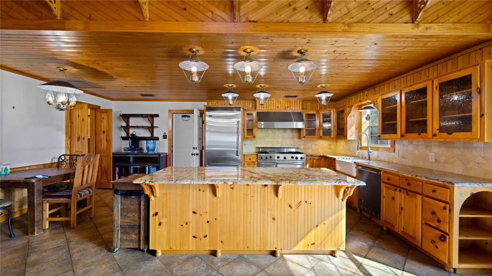 1728 Cr 384 Marquez, TX 77865