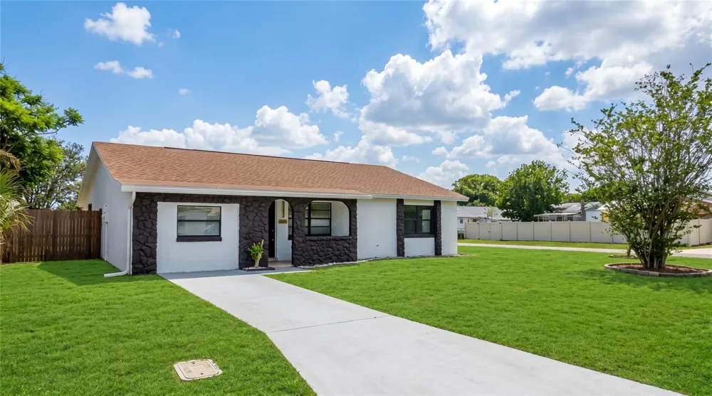 107 IGUALA DRIVE Kissimmee, FL 34743