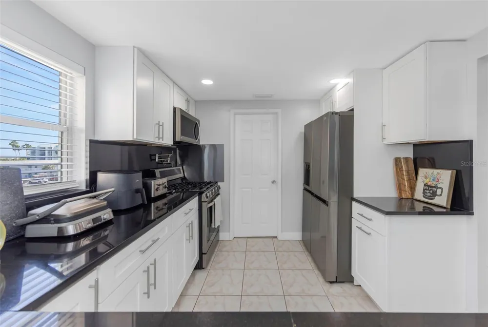 1819 SHORE DRIVE S #318 South Pasadena, FL 33707