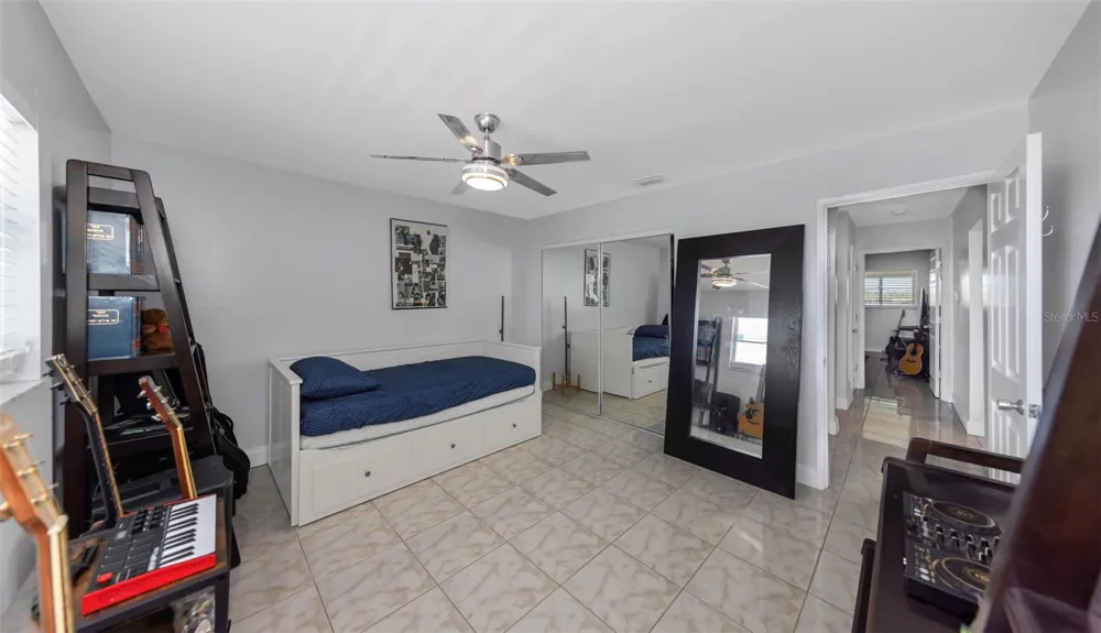 1819 SHORE DRIVE S #318 South Pasadena, FL 33707