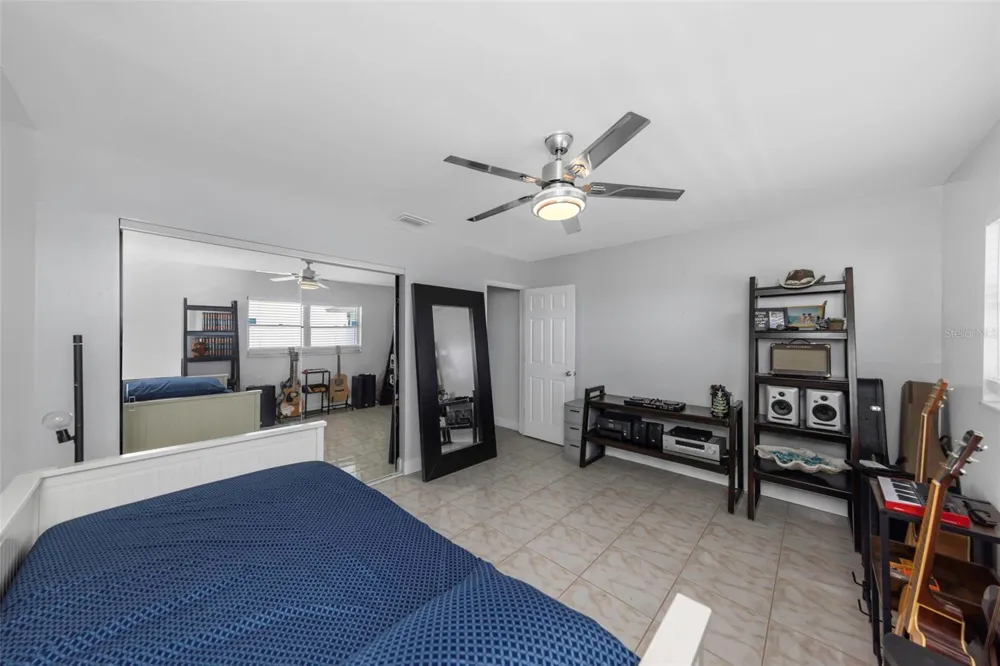 1819 SHORE DRIVE S #318 South Pasadena, FL 33707