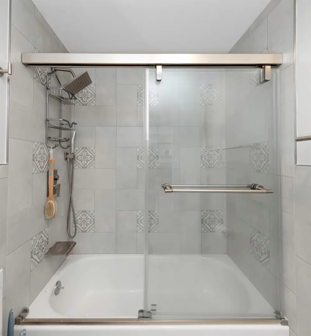 1819 SHORE DRIVE S #318 South Pasadena, FL 33707