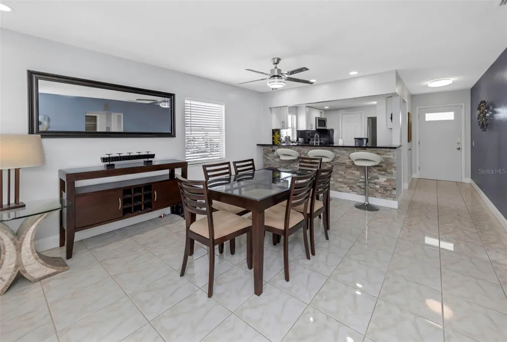 1819 SHORE DRIVE S #318 South Pasadena, FL 33707