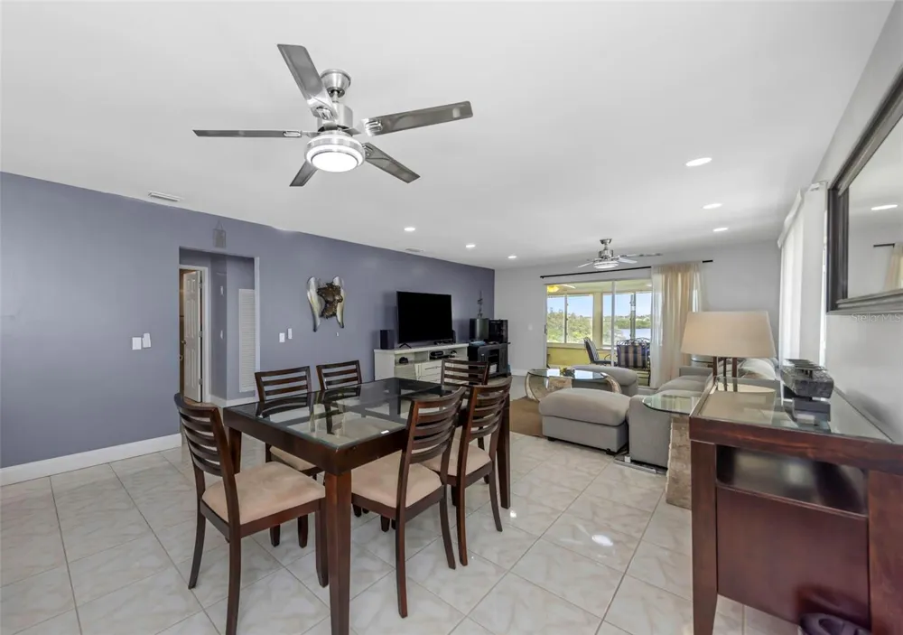 1819 SHORE DRIVE S #318 South Pasadena, FL 33707