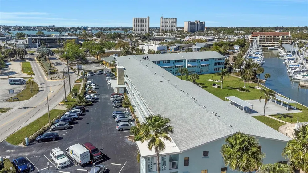 1819 SHORE DRIVE S #318 South Pasadena, FL 33707