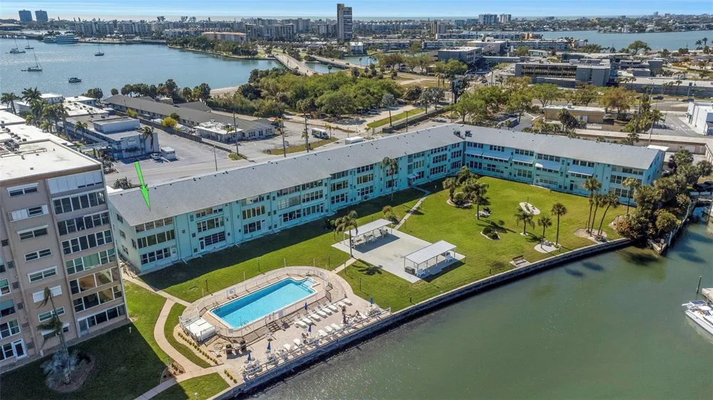 1819 SHORE DRIVE S #318 South Pasadena, FL 33707