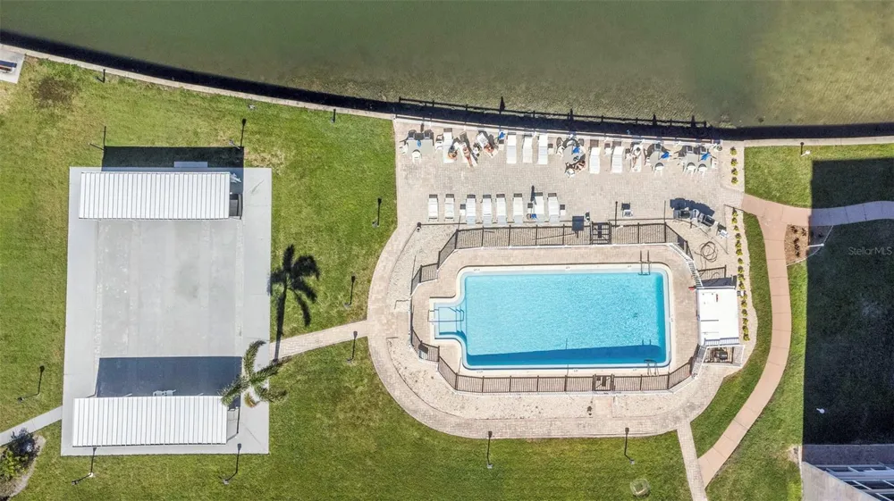 1819 SHORE DRIVE S #318 South Pasadena, FL 33707