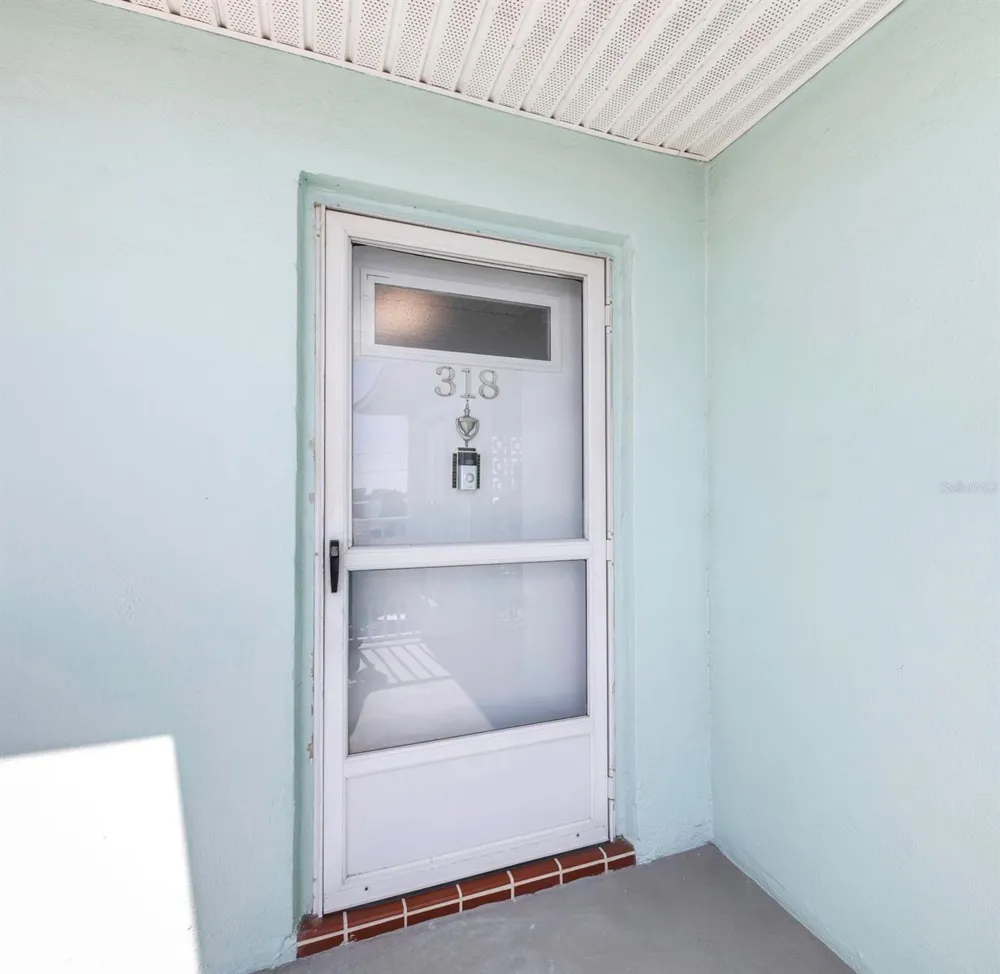 1819 SHORE DRIVE S #318 South Pasadena, FL 33707