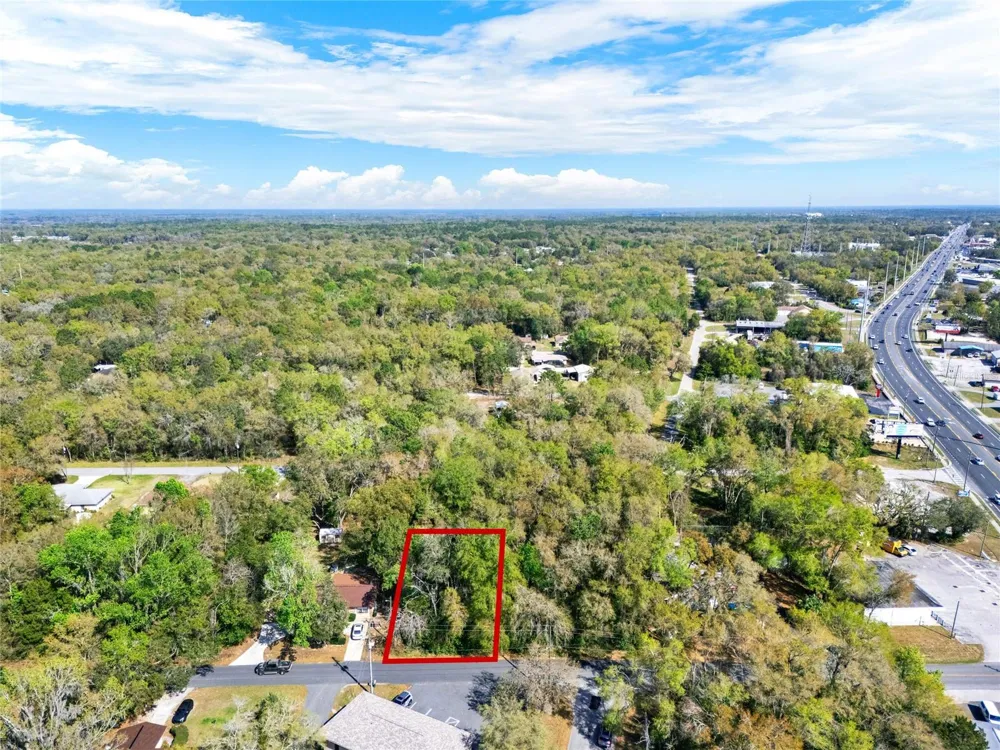 709 S SMITH AVENUE Inverness, FL 34453