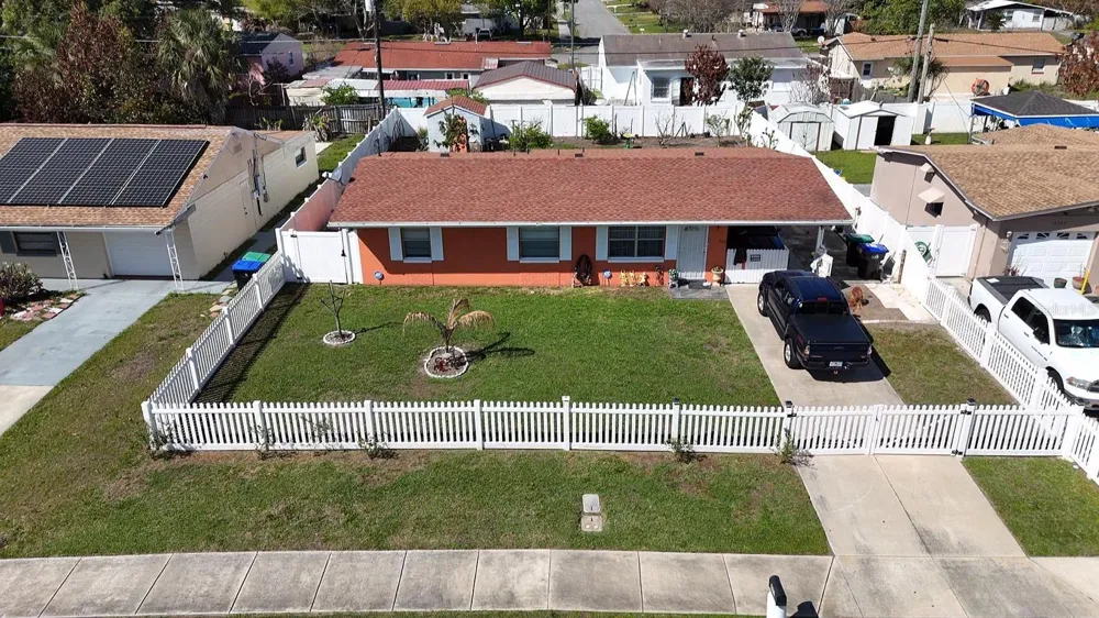4401 EDGEBROOK Orlando, FL 32809