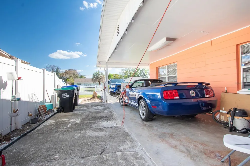 4401 EDGEBROOK Orlando, FL 32809