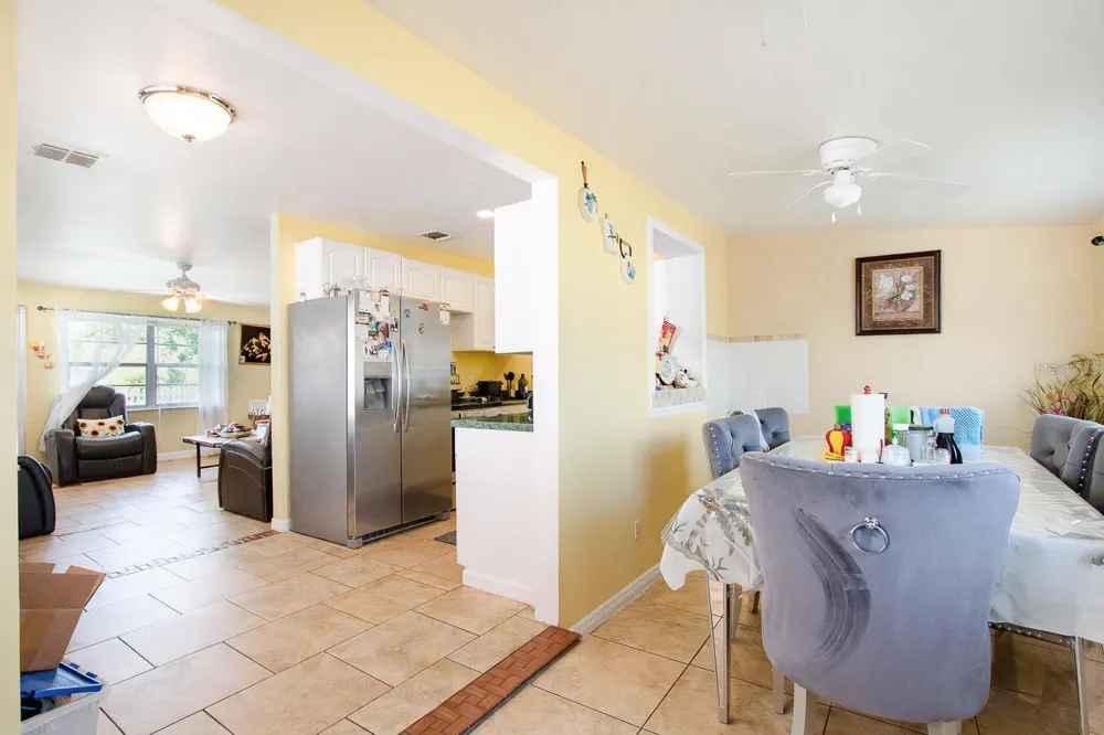 4401 EDGEBROOK Orlando, FL 32809